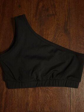 Strut This Women's Black Crop-top